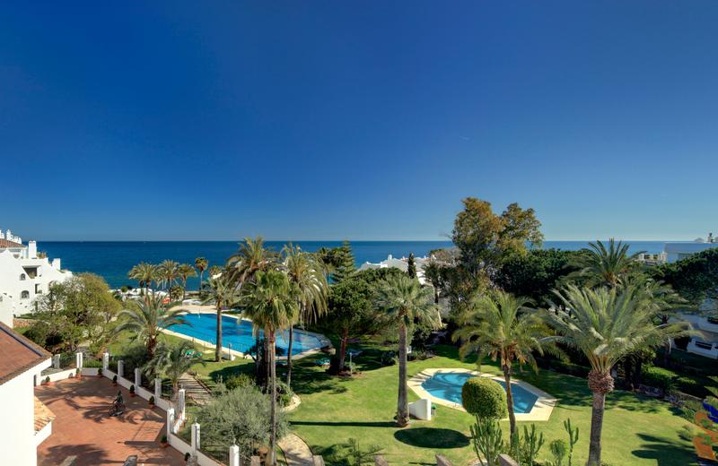 Coral Beach Aparthotel | Marbella, Málaga | Ubicación inmejorable
