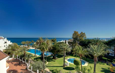 Coral Beach Aparthotel | Marbella, Málaga | ПРЕКРАСНОЕ ОКРУЖЕНИЕ