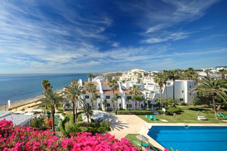 Coral Beach Aparthotel | Marbella, Málaga | Servicio de Hotel, limpieza diaria incluida